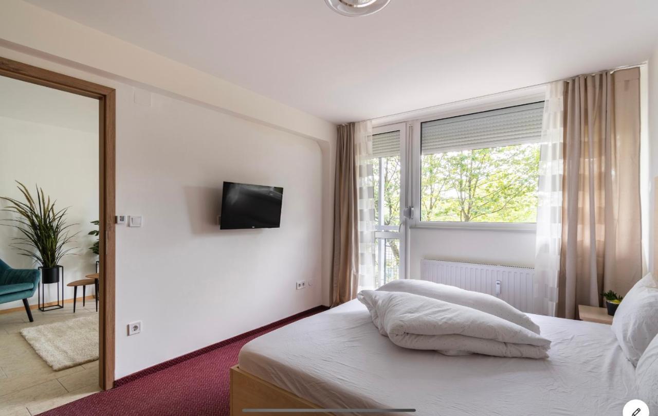 Sinus Premium Aparthotel Siófok Extérieur photo
